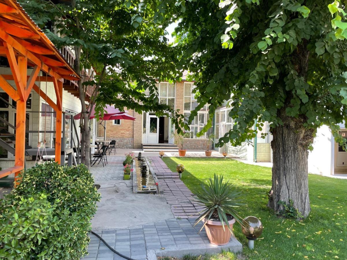 Eco House Hotel Osh Exterior photo
